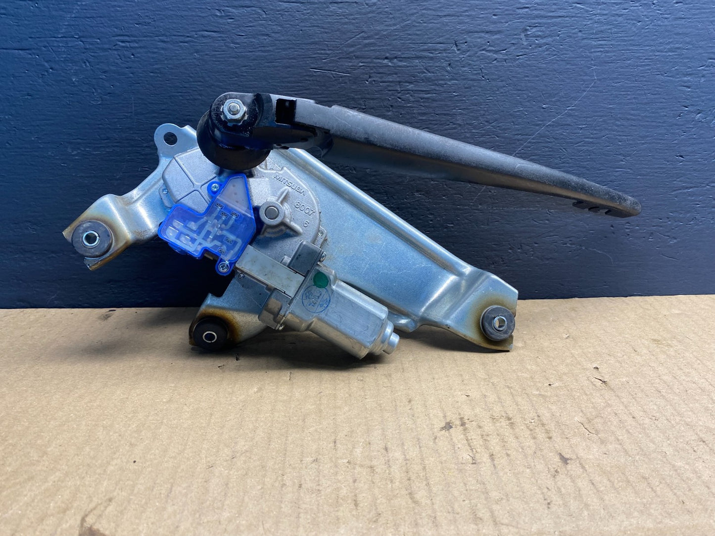 2015 to 2018 Subaru Outback Legacy Window Windshield Wiper Motor Linkage AB41830