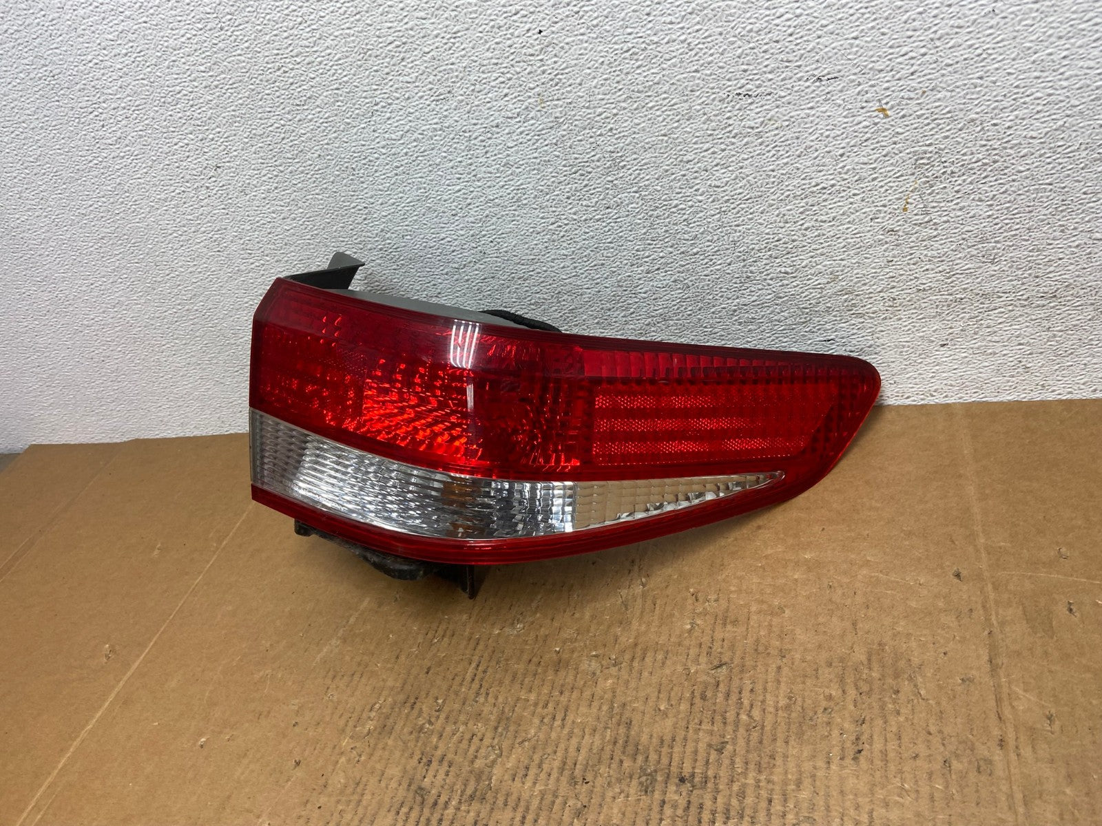 2003 to 2004 Honda Accord Sedan Right Passenger Rh Side Tail light AE0233 LK1