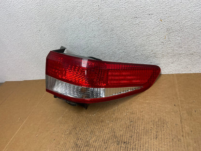 2003 to 2004 Honda Accord Sedan Right Passenger Rh Side Tail light AE0233 LK1