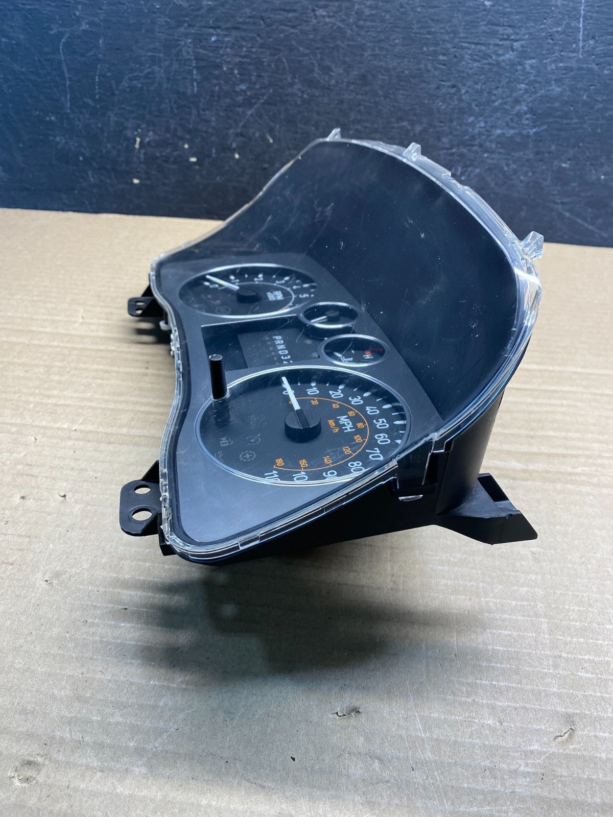 2006 to 2010 Hummer H3 Dash Cluster Gauge Speedometer AF3838 DW2