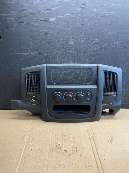 2002 to 2005 Dodge Ram Radio Climate Control Dash Air Vent Bezel Trim AD7220 DG0