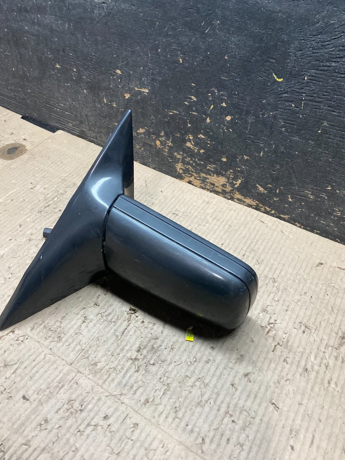 1992-1993 Mercedes Benz 500SEL Driver LH Left Side Door Mirror X94921