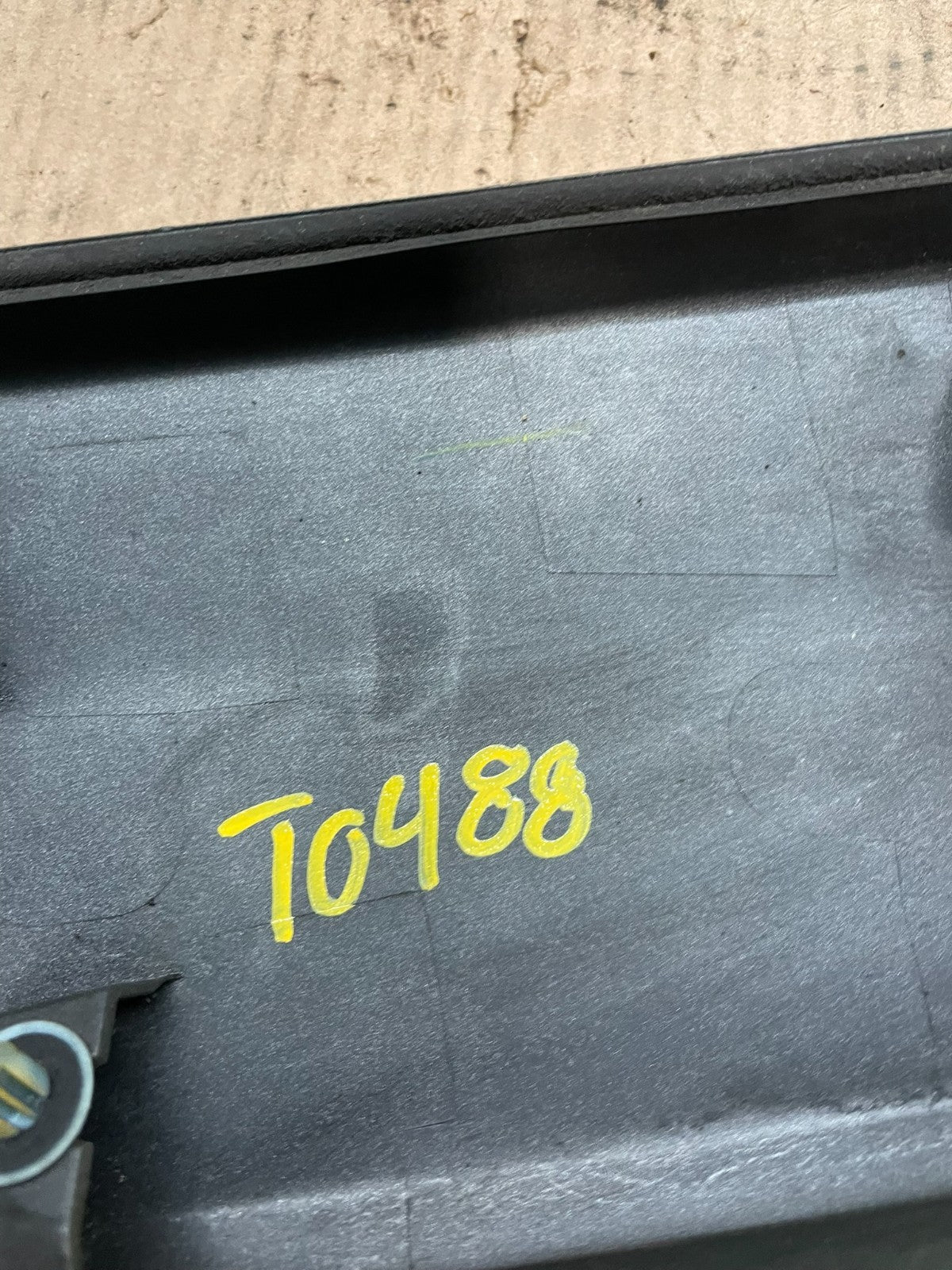 2012 2013 2014 Toyota Prius V Trunk Lid Liftgate Garnish Trim Panel T0488 DG10