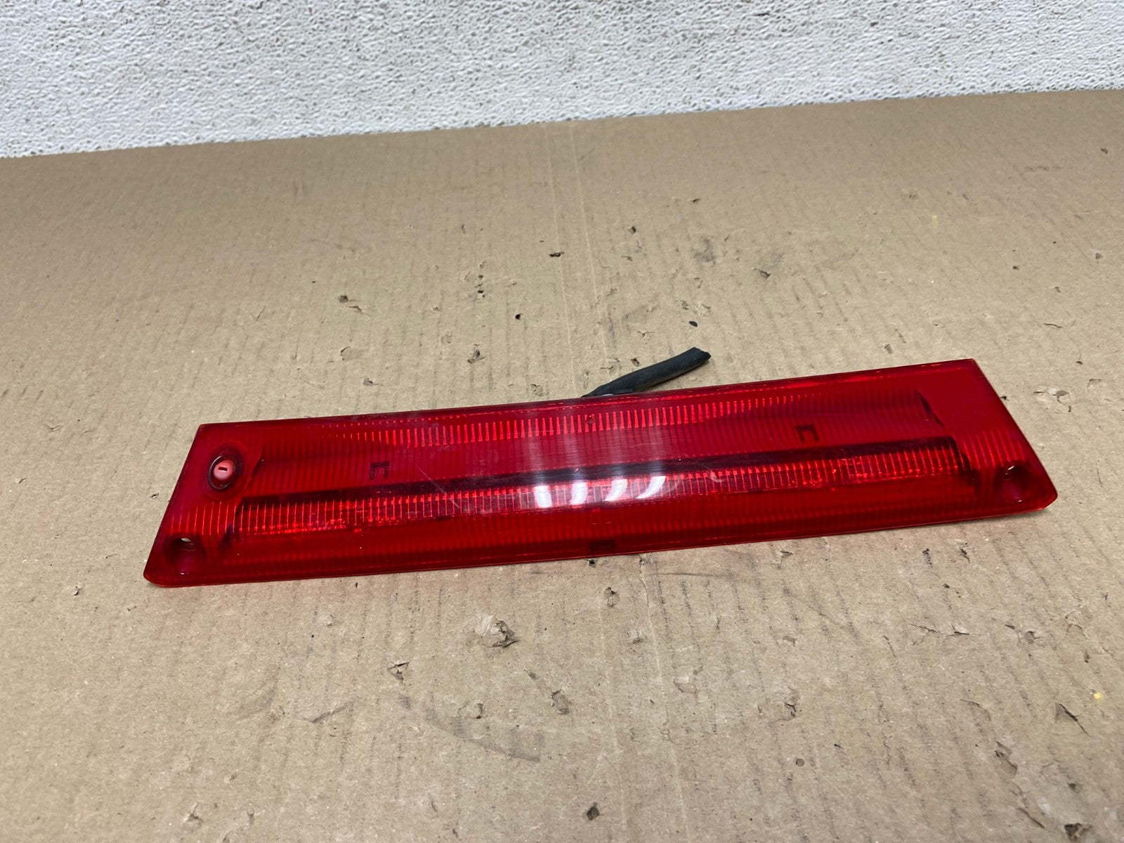 2011-2013 Ford Fiesta Sedan Rear Third Brake 3rd Light Lamp AE9598 LK0