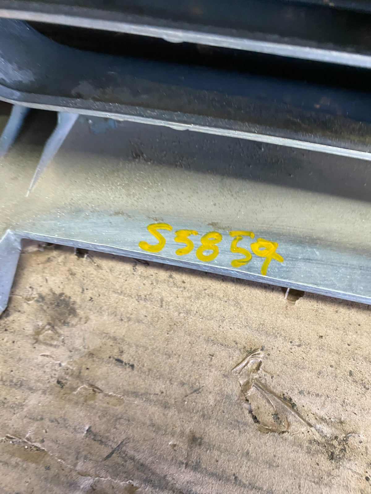 1990 to 1992 Infiniti M30 Front Upper Grill Grille S5859 DG10