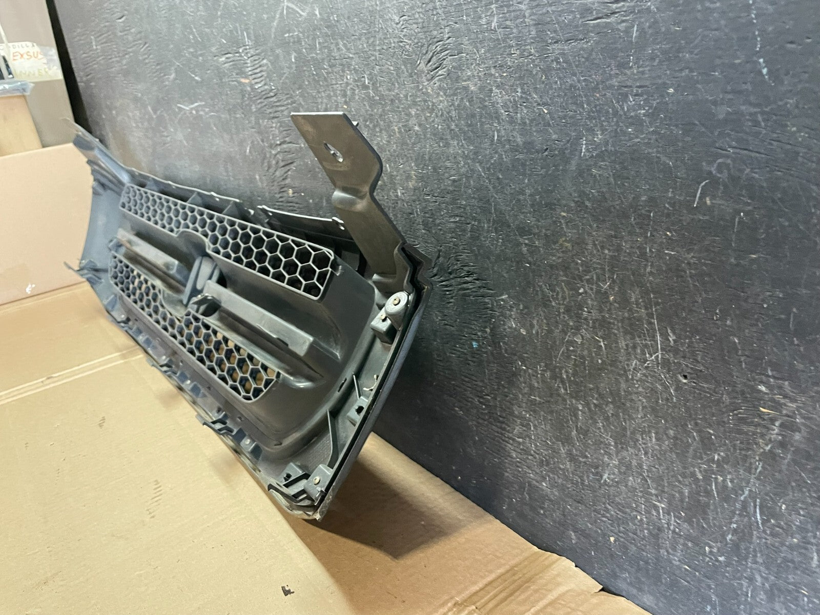 2003 2004 2005 Honda Pilot Front Upper Grill Grille Oem M2888 DG8