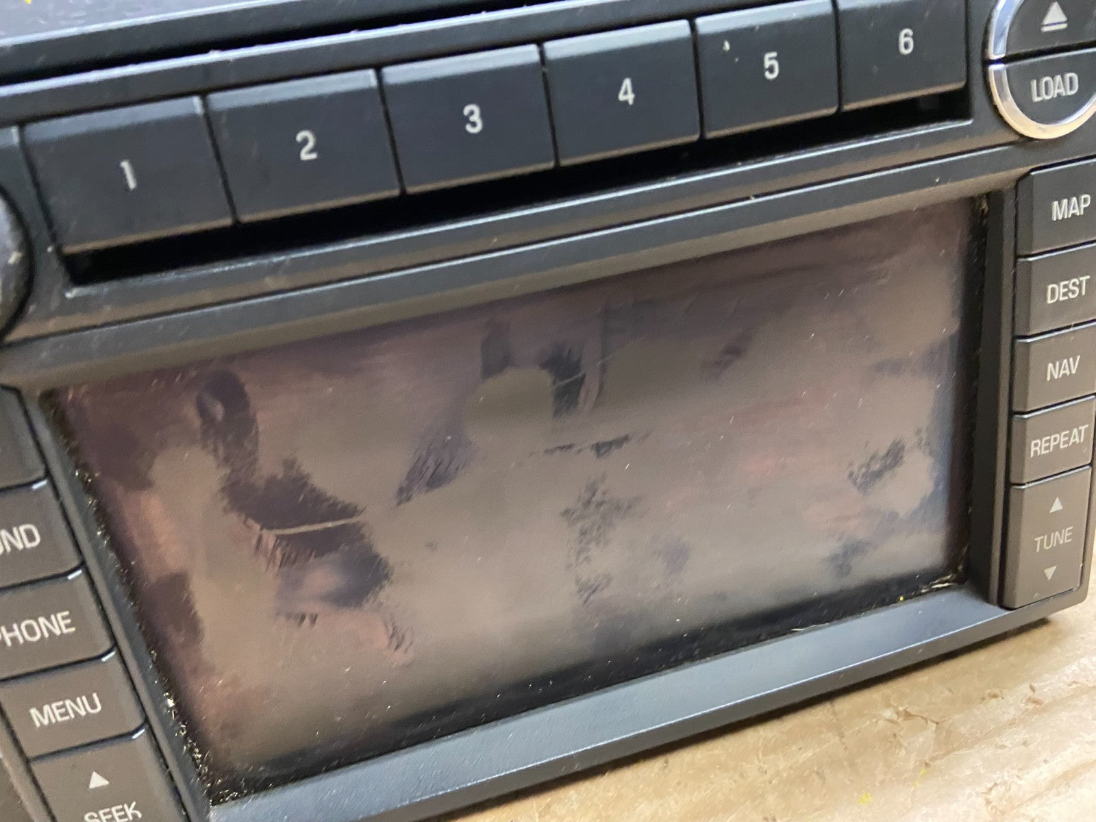 2008 - 2009 Ford Expedition Explorer Radio CD Player Screen Display OEM w1877 DG1