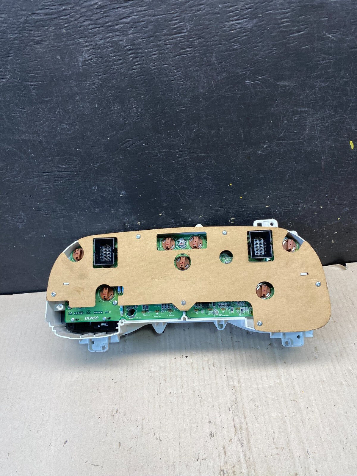 2003 Dodge Durango 4.7L Speedometer Instrument Cluster Gauge O3404 PS4