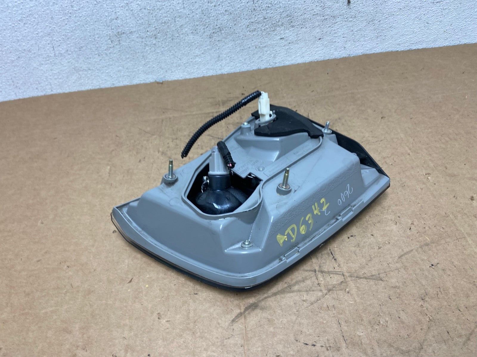 2006 to 2007 Lexus RX400H Left Driver LH Side Inner Tail Light AD6342 LK6