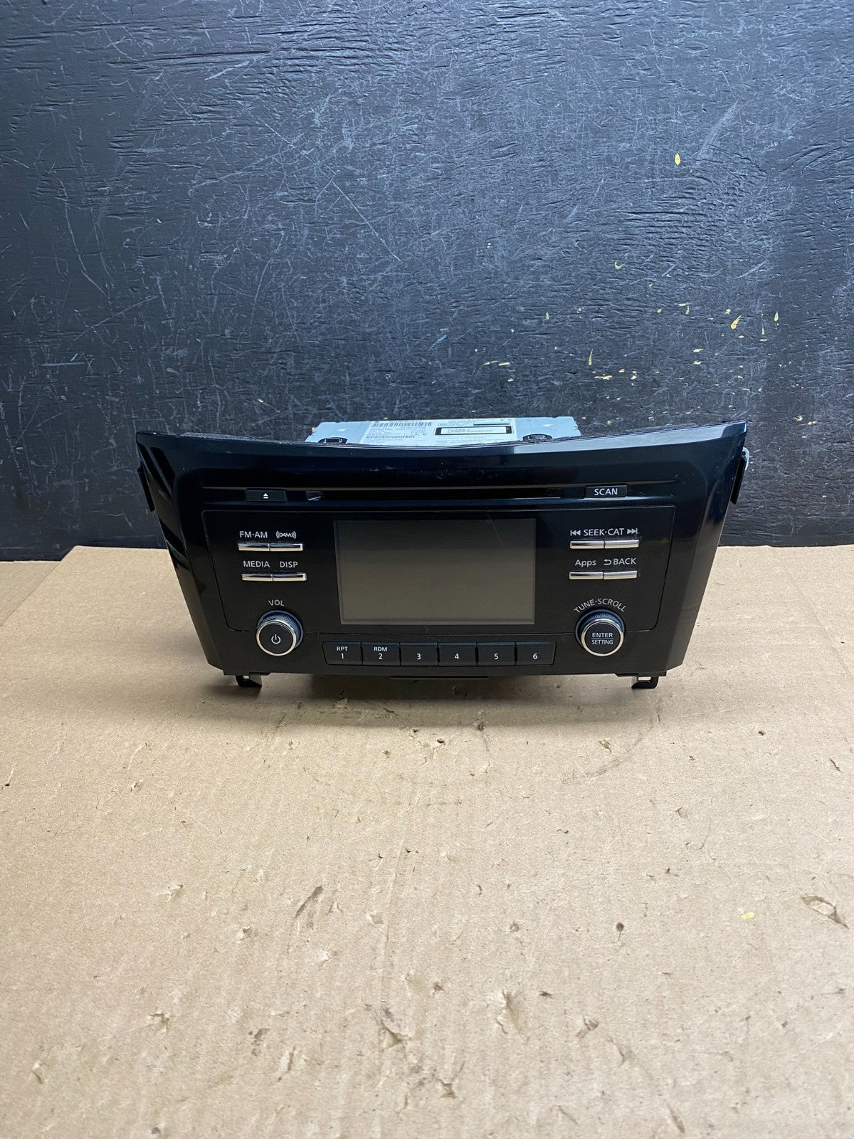 2015 to 2016 Nissan Rogue AM FM XM Radio CD Player Screen Receiver AI3098 DG0
