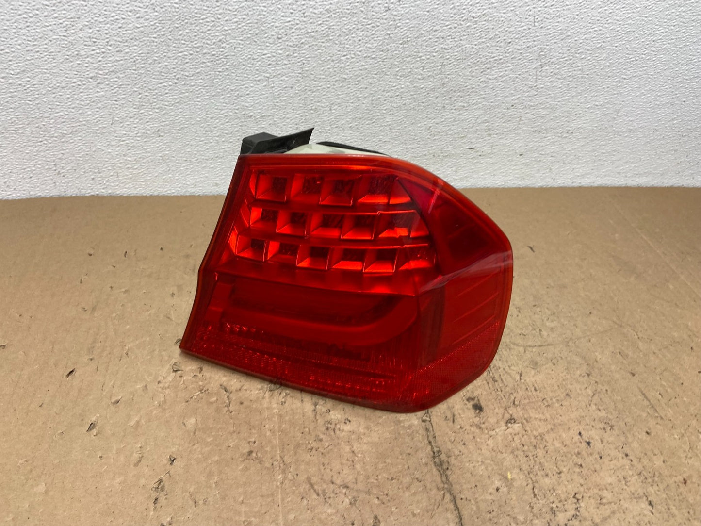 2009 2010 BMW 328i 3 Series Right Passenger RH Side Tail Light AC7407 DW0