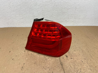 2009 2010 BMW 328i 3 Series Right Passenger RH Side Tail Light AC7407 DW0