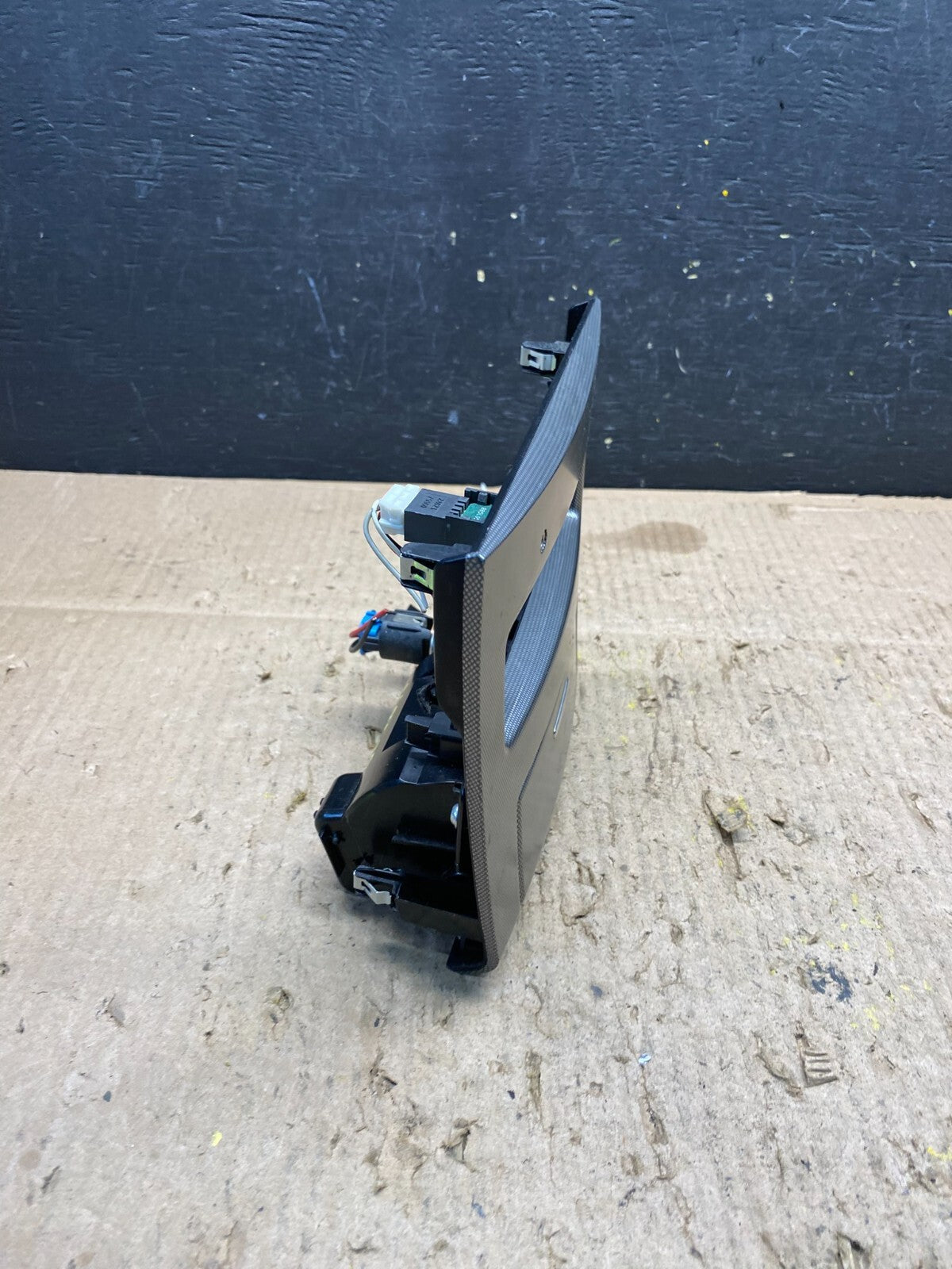 2007-2009 Nissan Altima Center Dash Radio Ash Tray Bezel Trim M8520 DG3