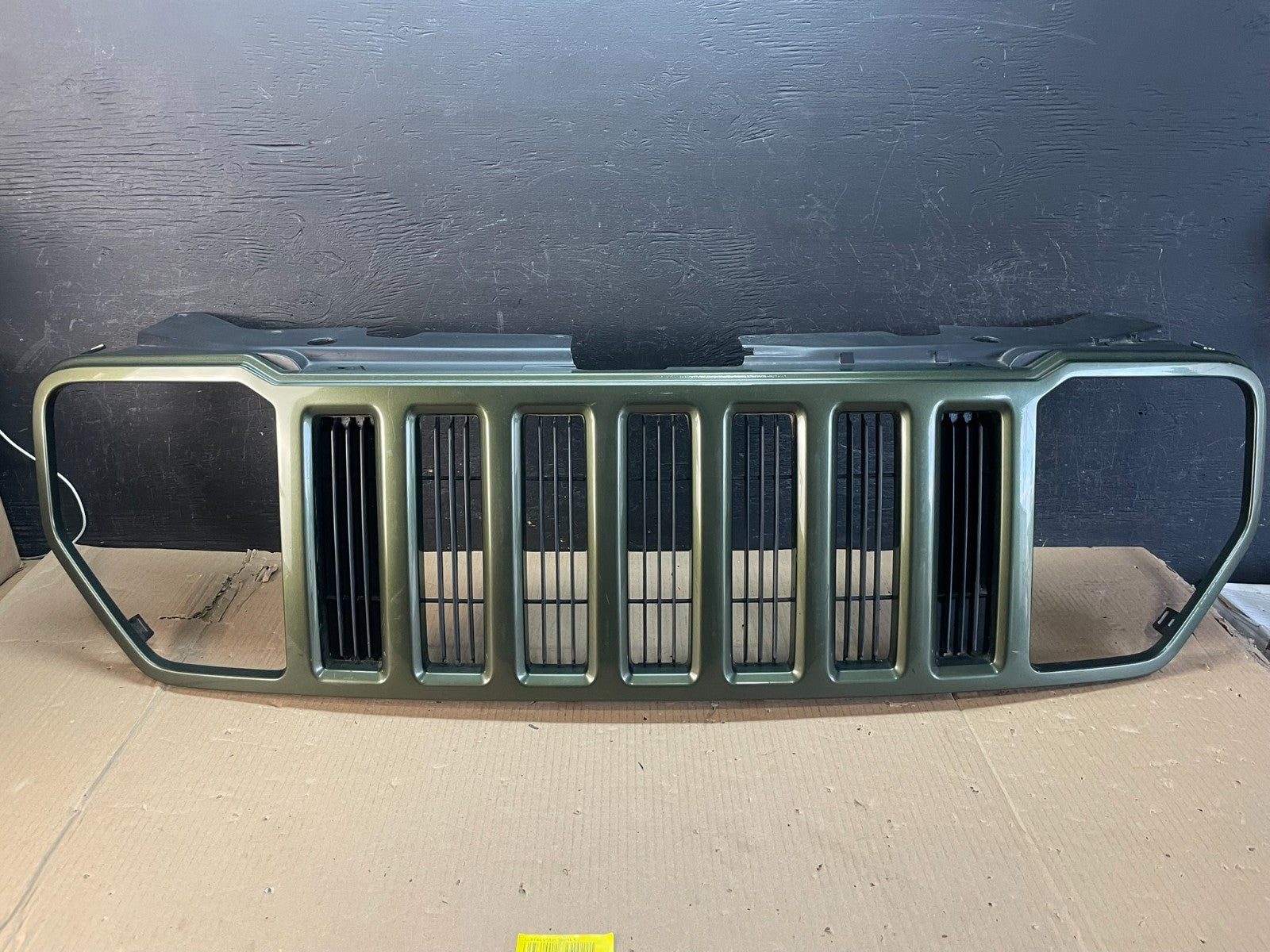 2008 2009 2010 2011 2012 Jeep Liberty Front Upper Grill Grille AE3619 DG0