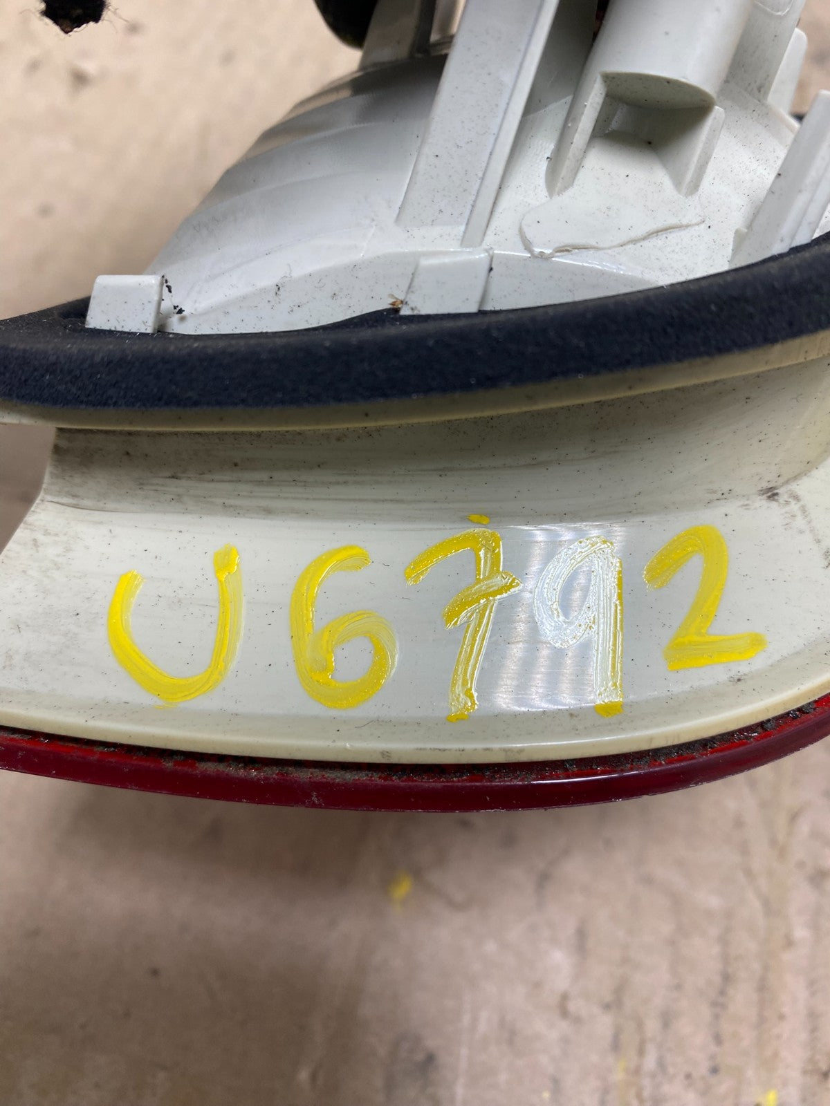 2004-2008 Audi A4 Sedan Right Passenger RH Side Inner Tail Light U6792 DW6