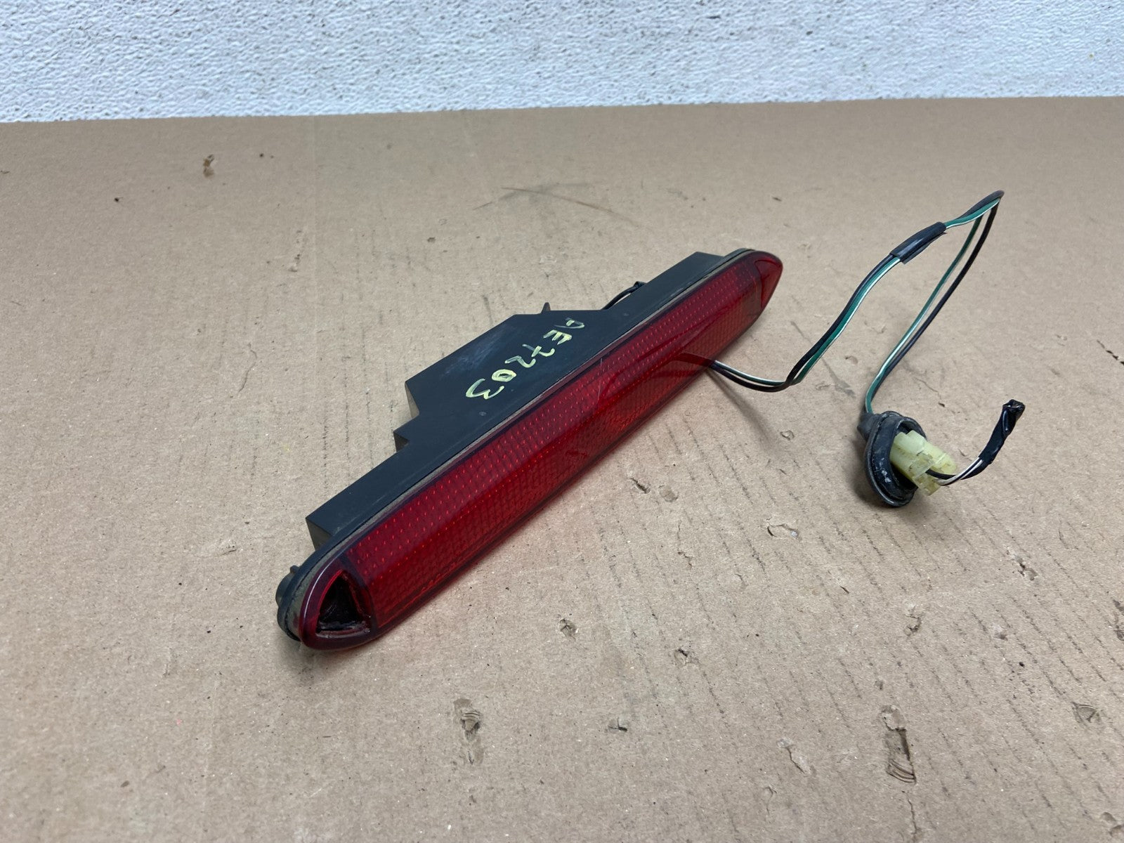 2003 to 2008 Honda Pilot High Mounted 3rd Third Stop Brake Light Lamp AE7203 DG2