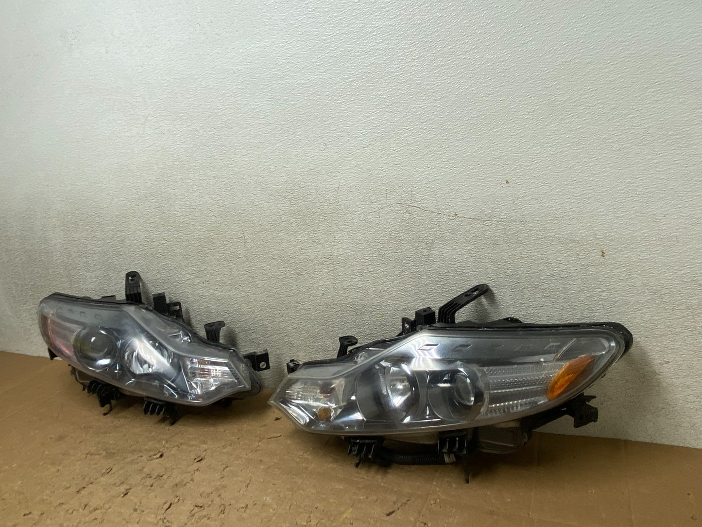 Halogen 2011 2012 2013 2014 Nissan Murano Headlights Left+Right Oem V8192 DW1