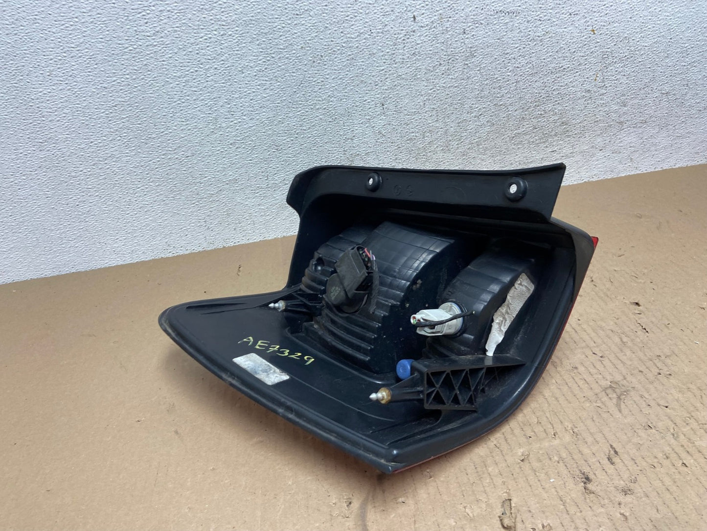 2008 to 2012 Ford Escape Right Passenger RH Side Tail Light AE7329 LK6