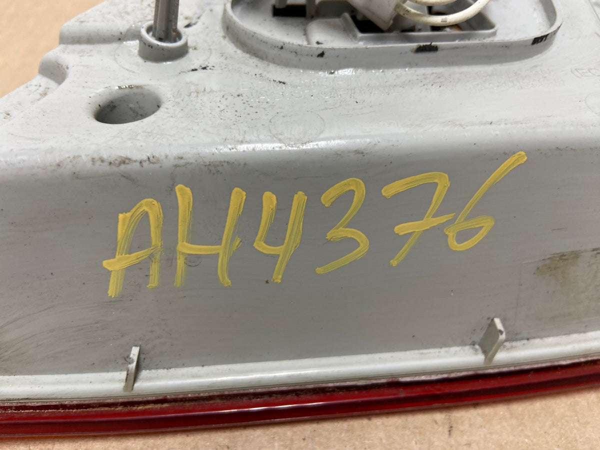2009-2011 Hyundai Genesis Sedan Left Driver LH Inner LED Tail light AH4376 LK6