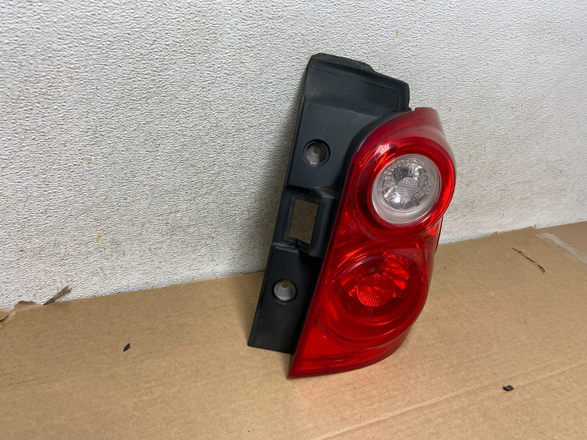 2010 to 2015 Chevrolet Equinox Right Passenger Rh Side Tail Light AH3105 DW1