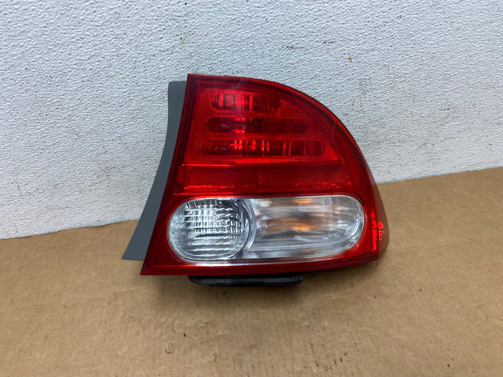2009 2010 2011 Honda Civic Right Passenger Side Tail Light AD4535 LK0