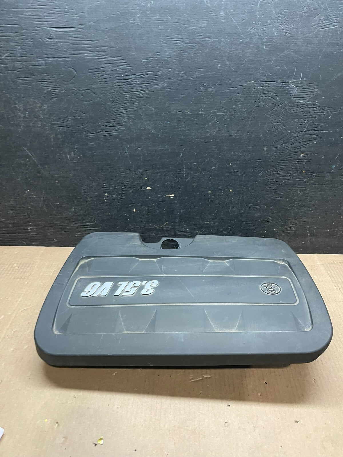 2008 to 2010 Saturn Aura 3.5L Engine Motor Cover L9226 DG1