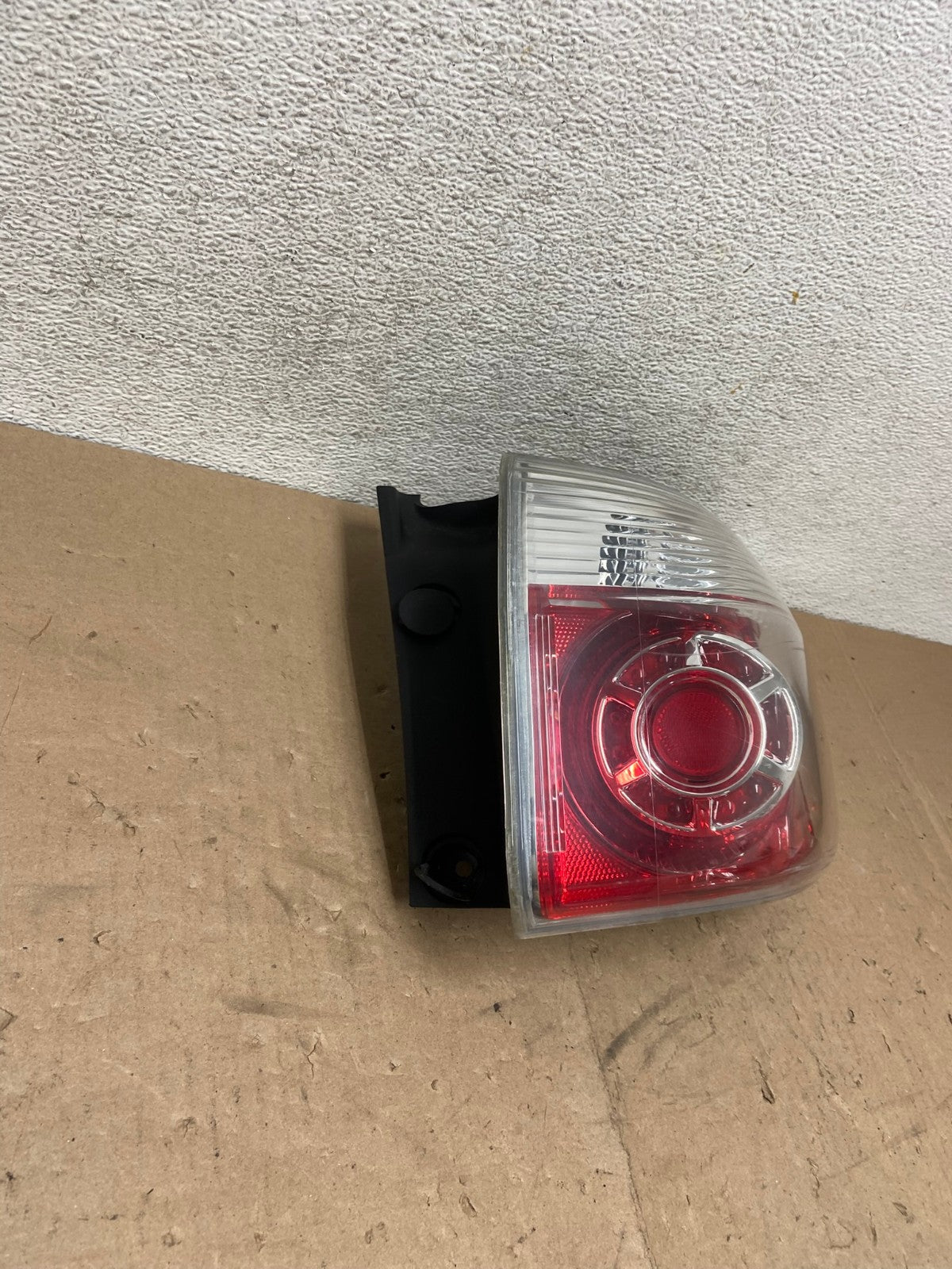 2007 to 2012 GMC Acadia Halogen Tail Light Right Passenger RH Side AG5329 LK1