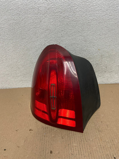1998 to 2002 Lincoln Town Car Left Driver Lh Tail Light AF3119 LK0