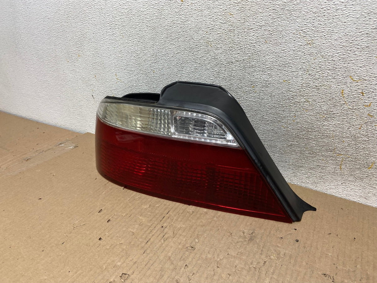 2002 2003 Acura TL Left Driver LH Side Tail Light AH5879 LK2