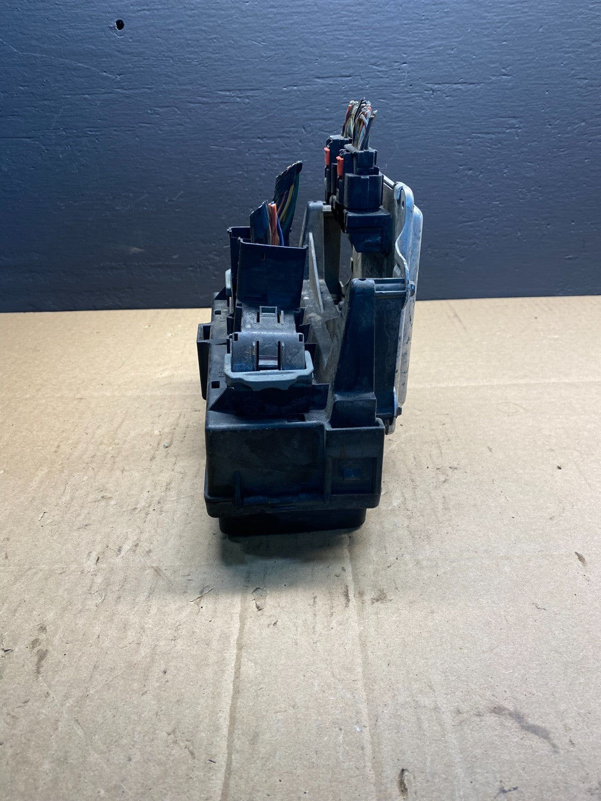 2008 Dodge Durango Multifunction Unit Module Fuse Box Body Control AB4221 DG3