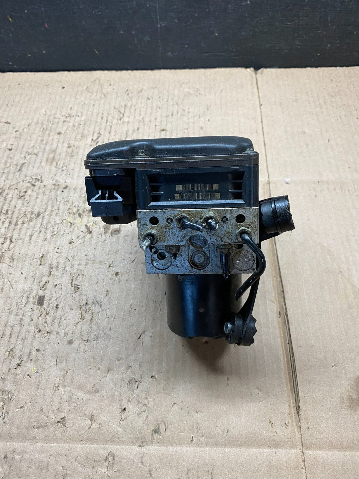 2008 to 2010 BMW 5-Series ABS Anti-Lock Brake Pump 3451 6780647-01 OEM C2244 DG12