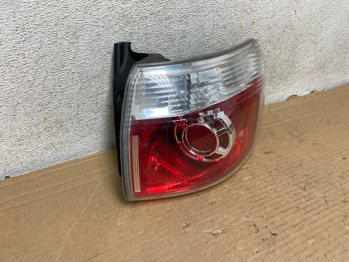 2007 to 2012 GMC Acadia Halogen Tail Light Right Passenger RH Side AH8862 LK1