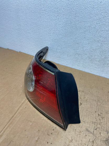2002 to 2004 Lexus ES300 ES330 Left Driver Side Tail Light AD3077 LK1