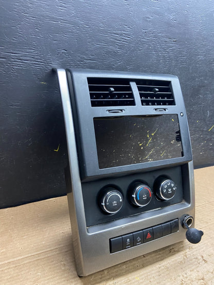 2008 to 2012 Jeep Liberty Dash Climate Temperature Control Radio Bezel W3072 DG2