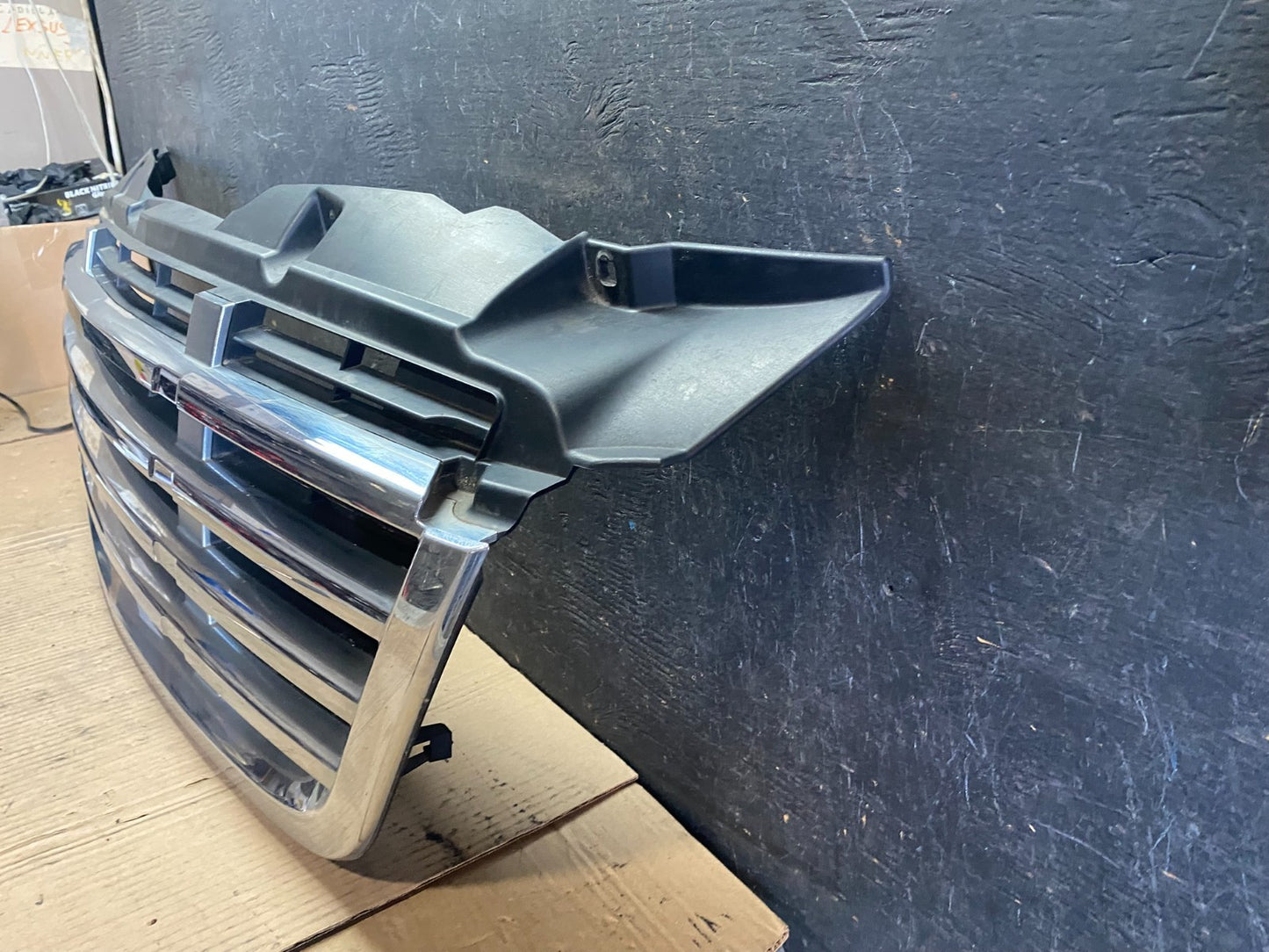 2009 to 2011 Freightliner Sprinter Front Upper Chrome Grill Grille P8566 PS1