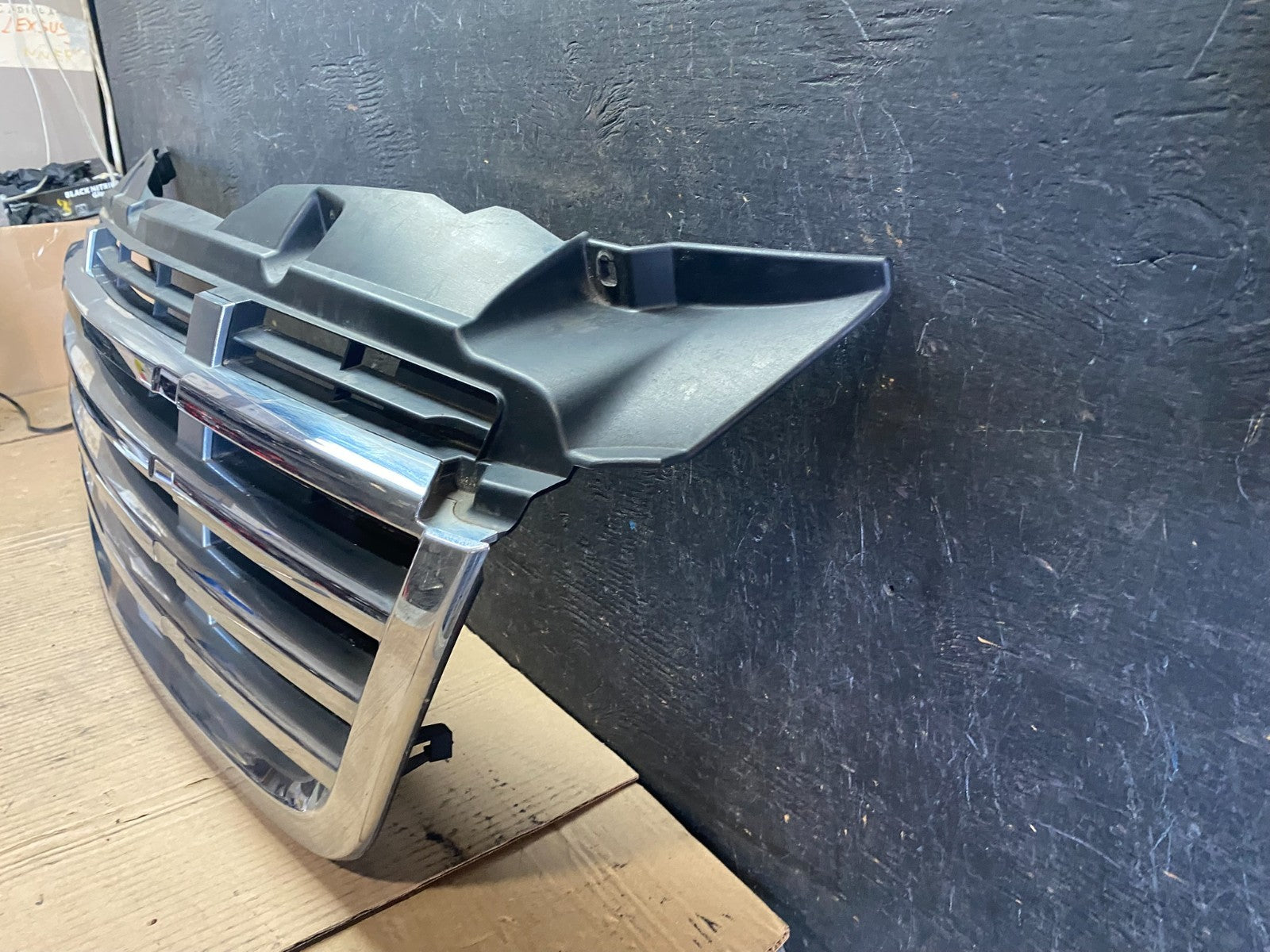 2009 to 2011 Freightliner Sprinter Front Upper Chrome Grill Grille P8566 PS1