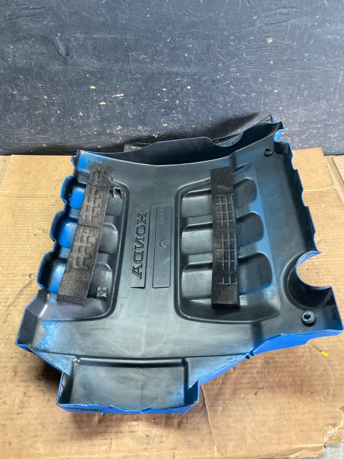 2005 to 2007 Honda Odyssey Black Engine Cover OEM Q8512 DG7