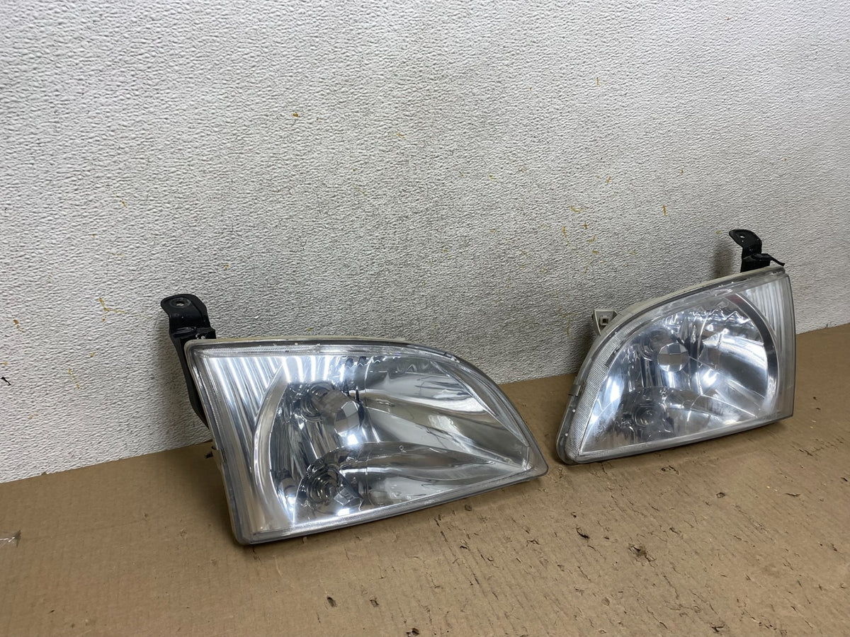 2001 2002 2003 Toyota Sienna Left+Right Side Headlights Halogen AH5959 DW1