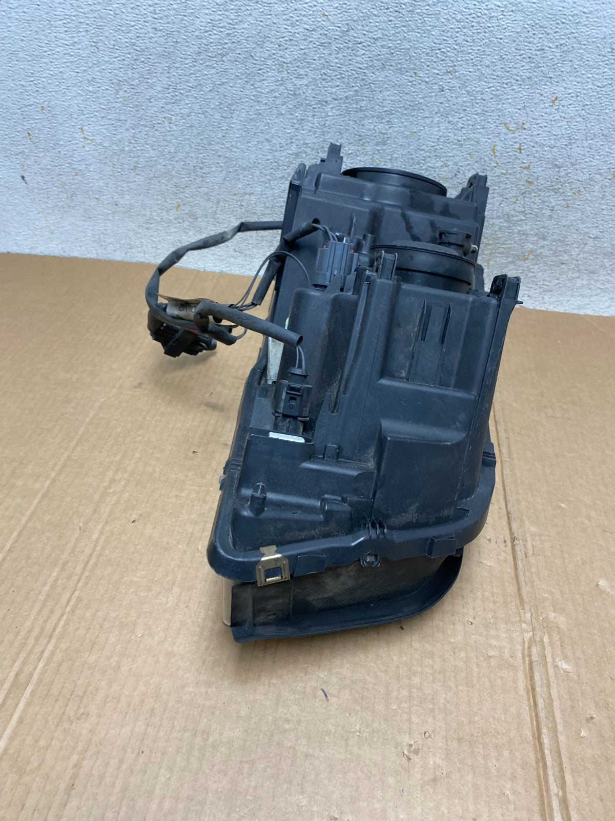 2003-2013 Volvo XC90 Left Driver LH Side Halogen Headlight AI3827 DW7