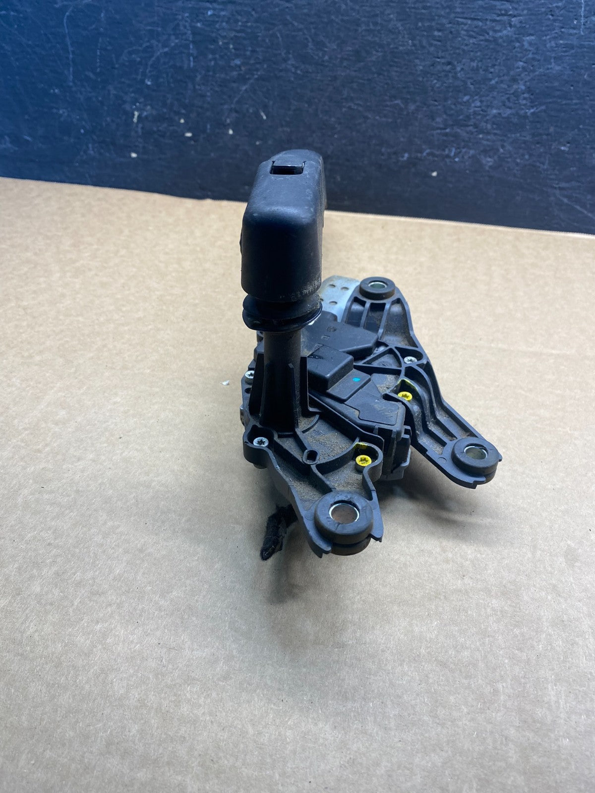 2020 to 2023 Ford Explorer Rear Windshield Wiper Motor AF4212 DW4