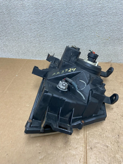 2005 - 2015 Nissan Xterra Driver Left LH Side Headlight AA27246