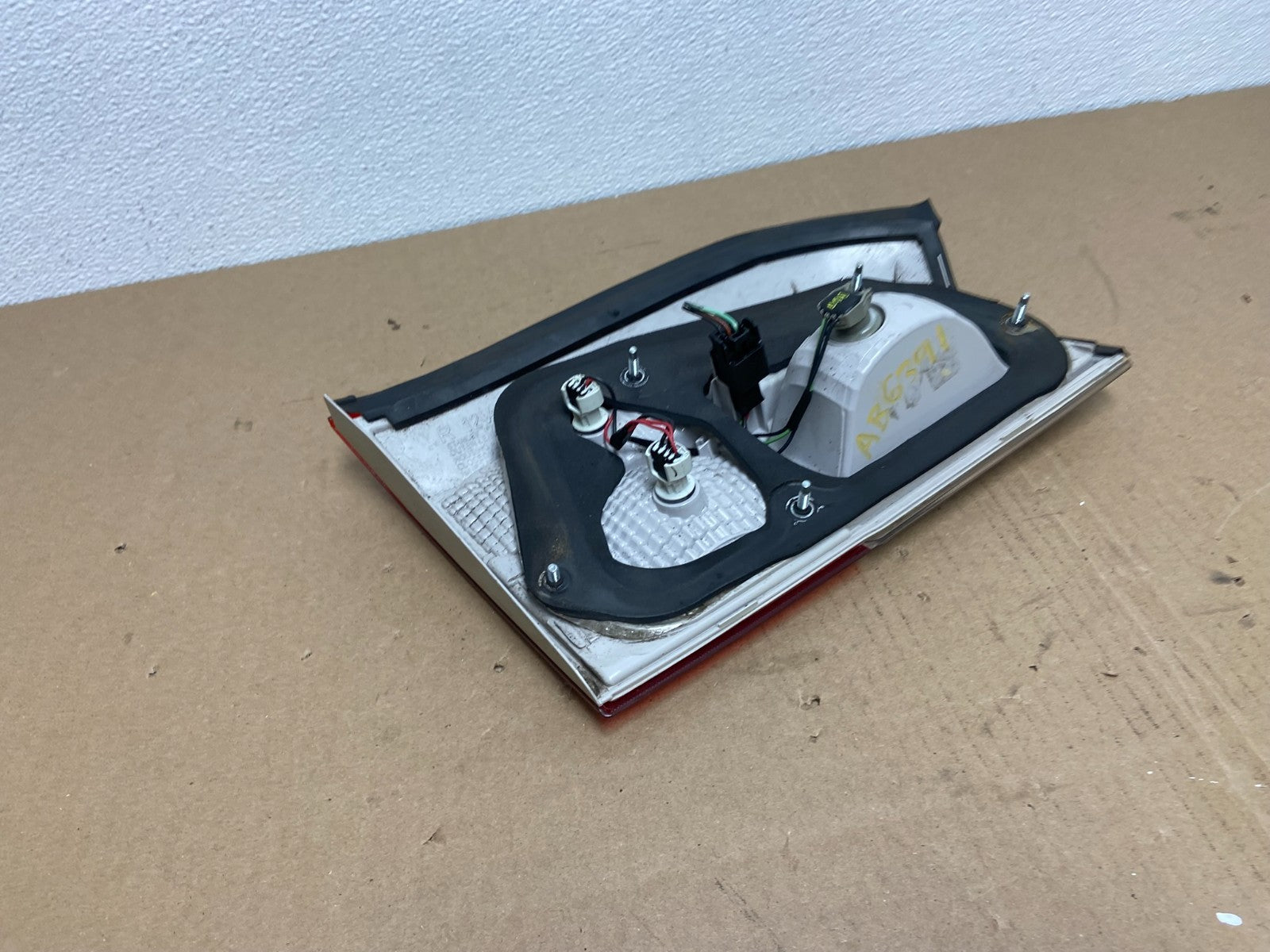 2010 - 2017 GMC Terrain Tail Light Inner Right Passenger Rh Oem AB6391 DW4