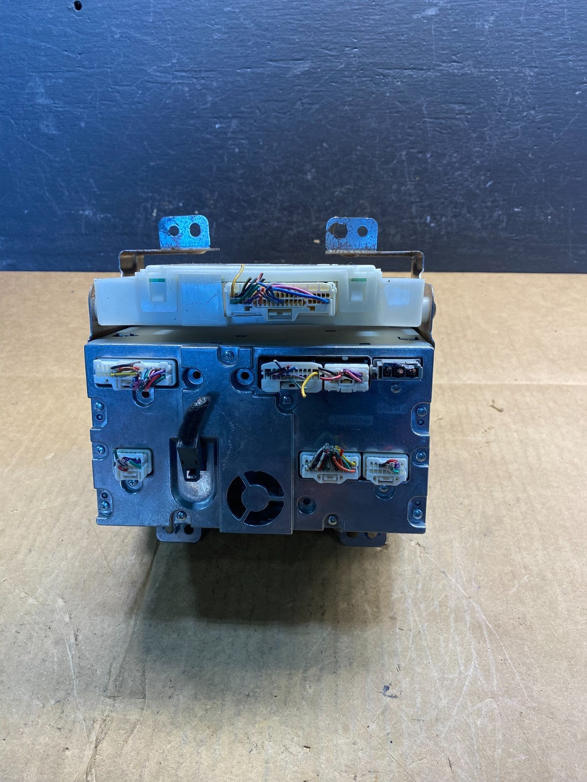 2010 to 2014 Nissan Maxima Radio Stereo Audio CD Player Receiver AD3606 DG5