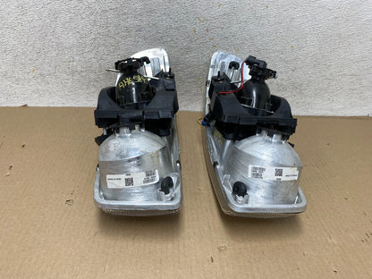 1999- 2006 GMC Sierra Left+Right Set Projector Headlights AH4356 DG8