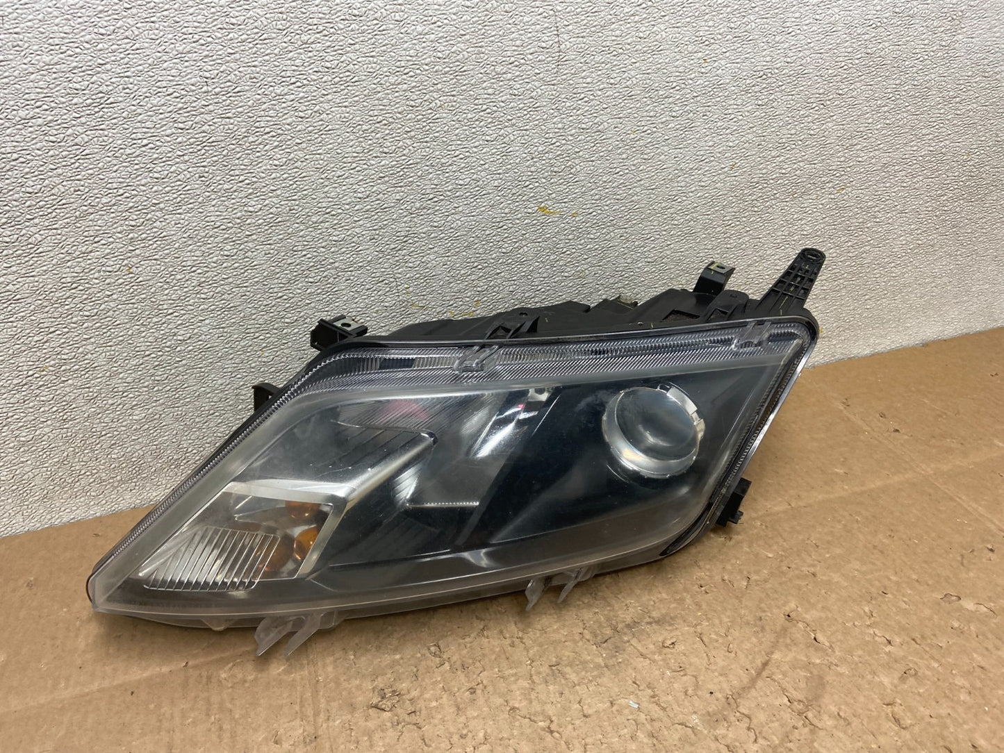 2010 2011 2012 Ford Fusion Left Driver LH Side Headlight Halogen Z0981 DW0