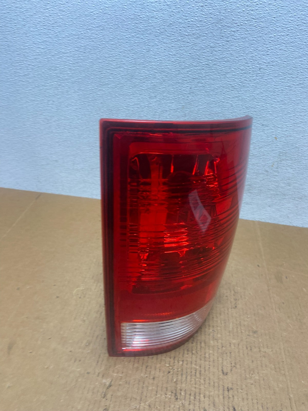 2010 to 2018 Dodge Ram 1500 Right Passenger RH Side Tail Light AE0532 DW2