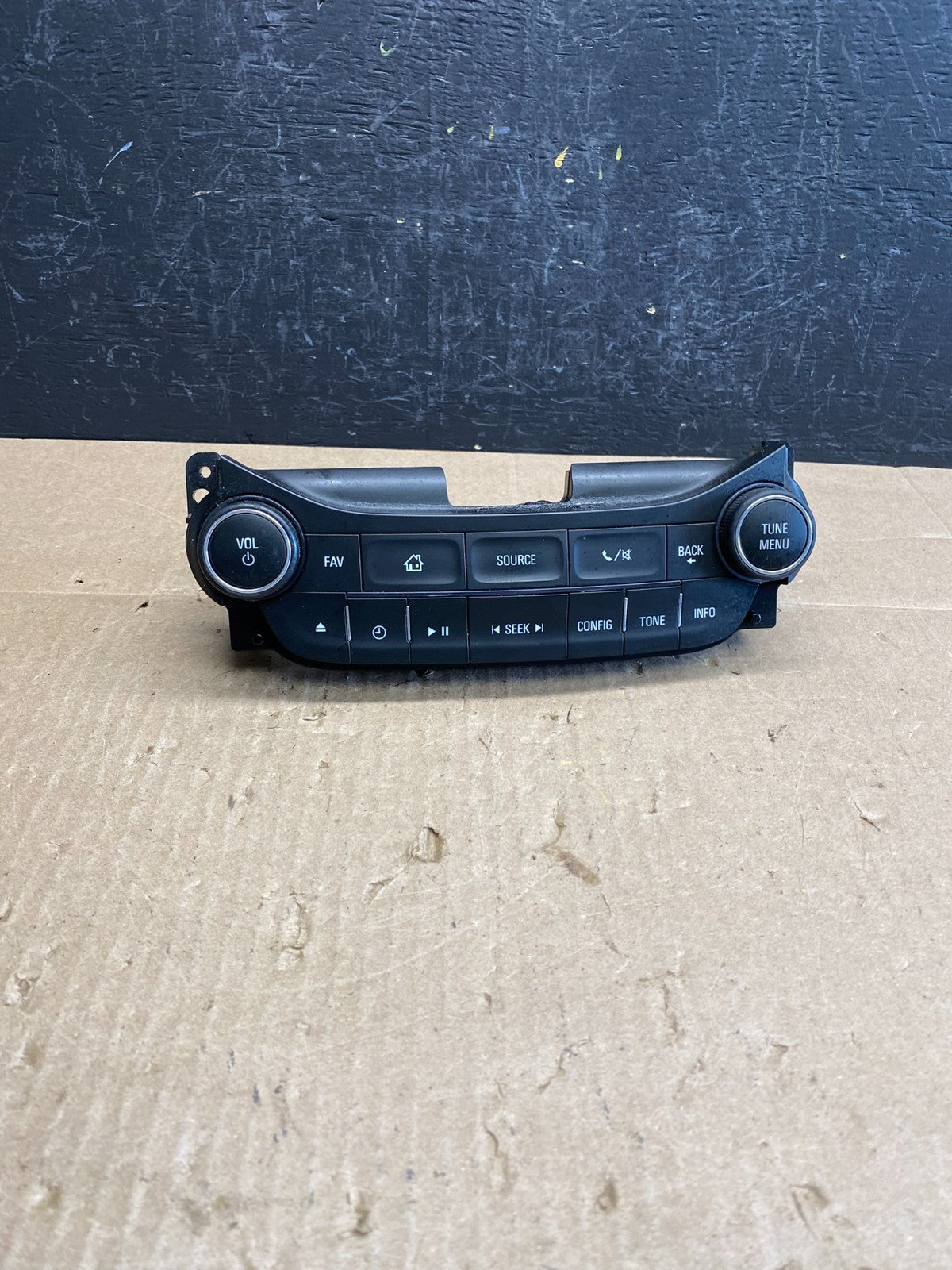 2013 Chevrolet Malibu AM FM Radio Control Panel AC6422 DG0