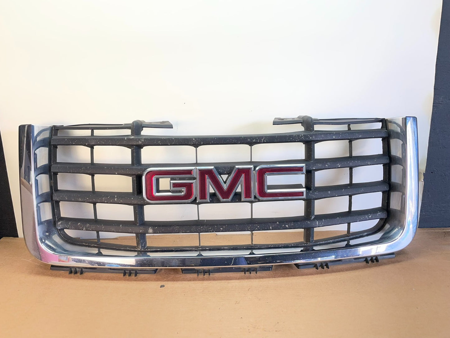 2007 to 2013 GMC Sierra 1500 Front Upper Chrome Grill Grille AG08400