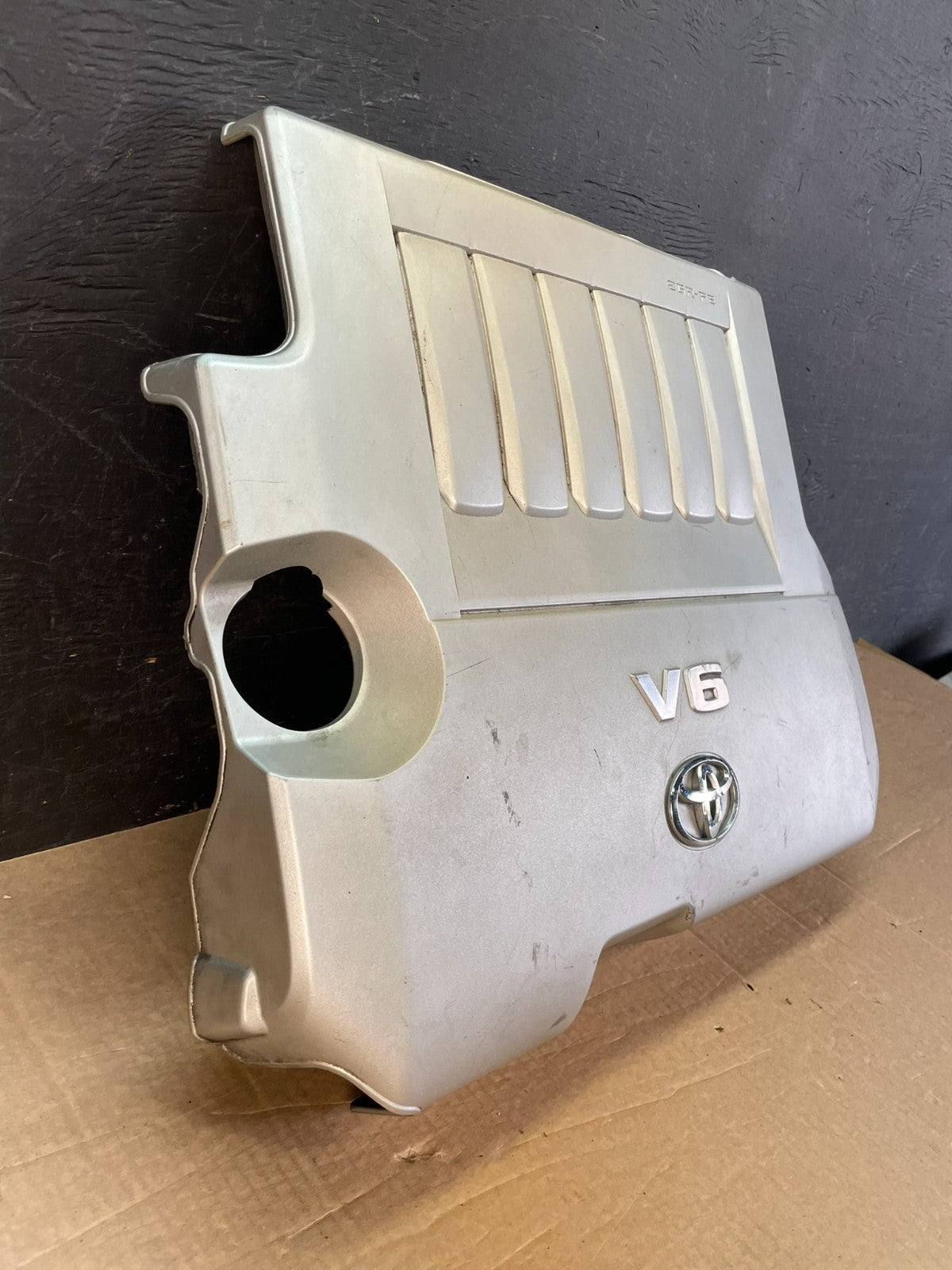 2008 to 2010 Toyota Highlander Top Engine Cover Lid AF5287 DG2