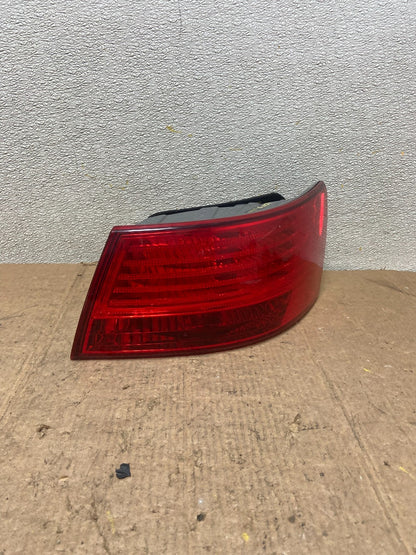 2009 to 2010 Hyundai Sonata Right Passenger Side Tail Light AA36870